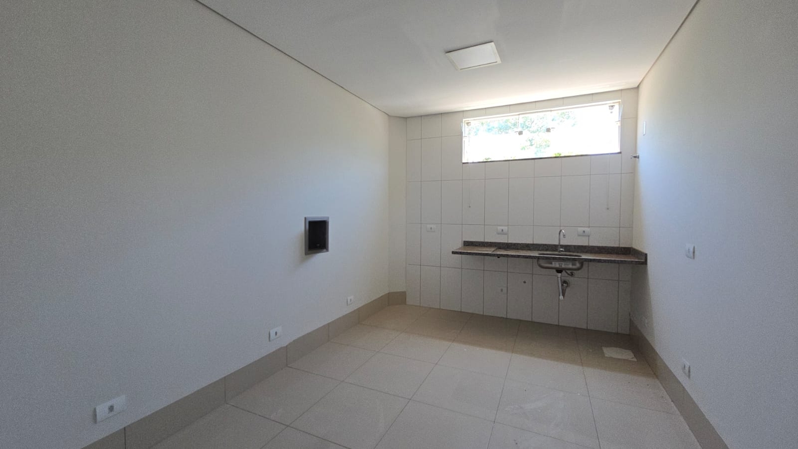 SALAS POSTO PARIS - imagem 11